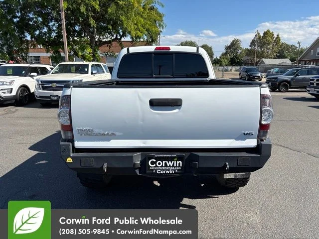 Used 2011 Super White Toyota  image 5