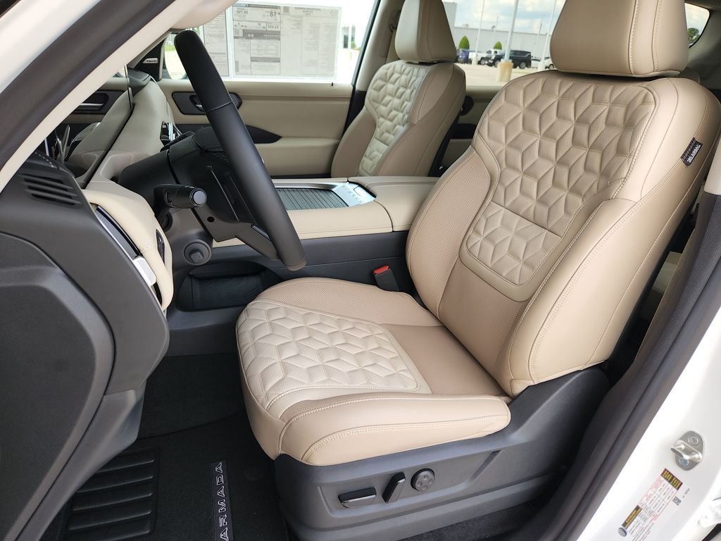 New 2026 Aspen White TriCoat Nissan Platinum image 8