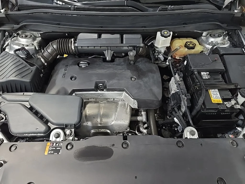 Used 2019 Silver Buick Essence image 15