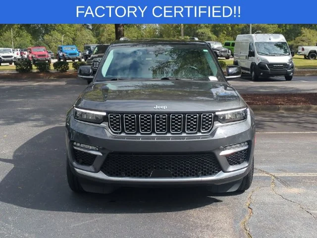 Used 2022 Gray Jeep Summit 4xe image 8
