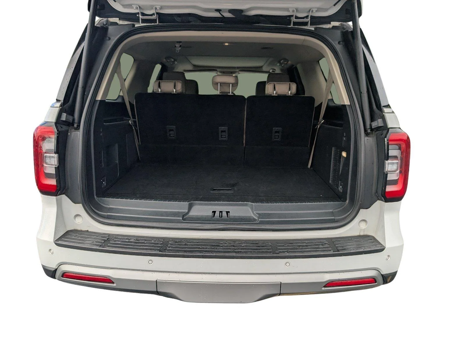 Used 2024 Oxford White Ford Limited image 37