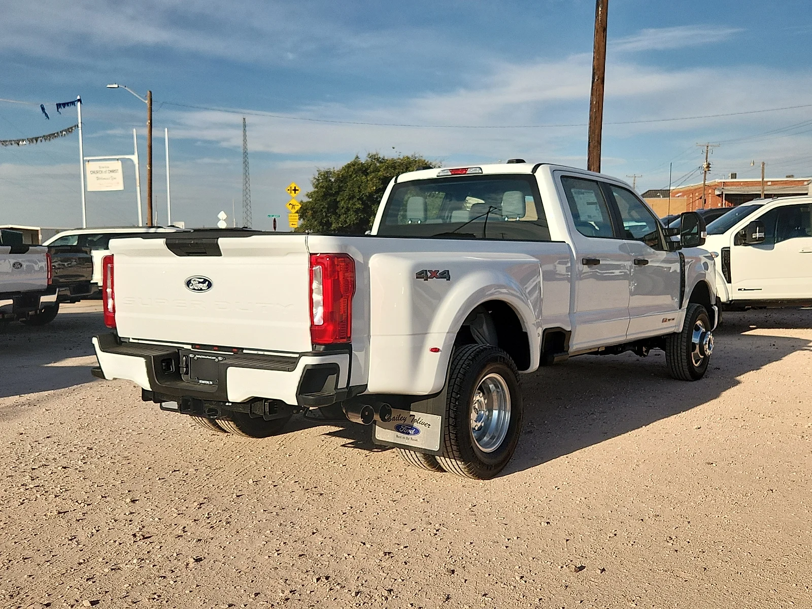 New 2027 Oxford White Ford XL image 7