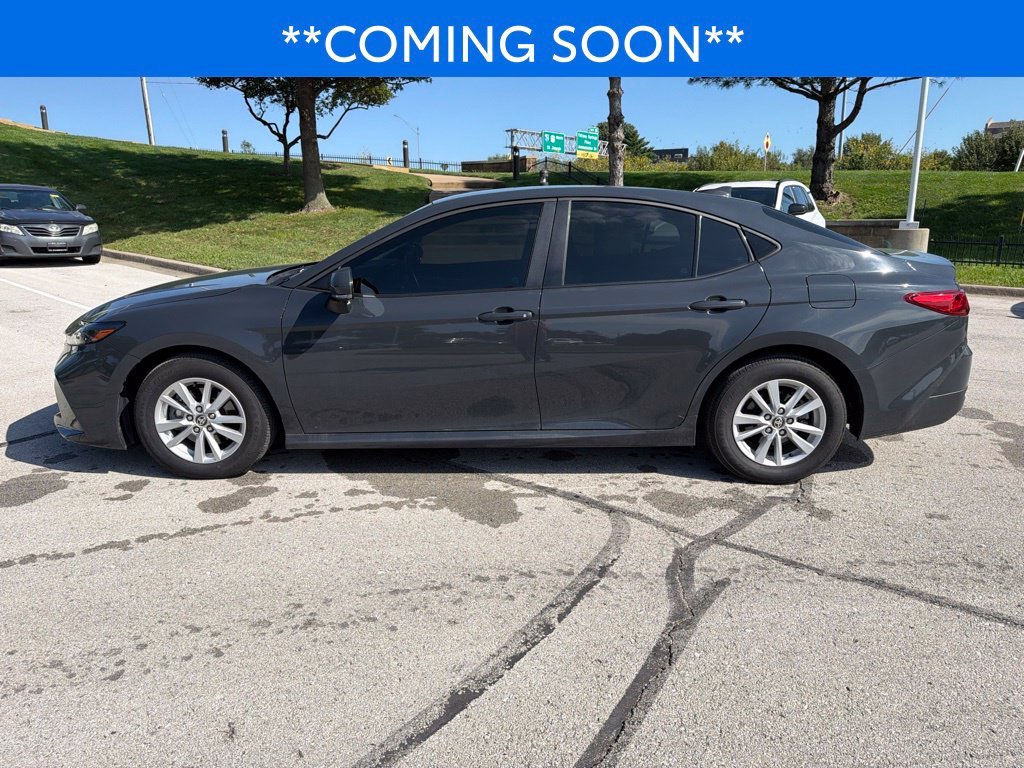 Used 2025  Toyota LE image 11