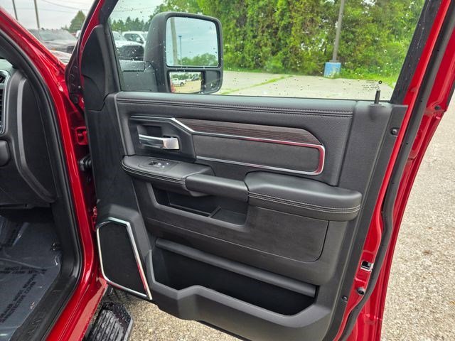 New 2026 Molten Red Pearl-Coat Exterior Paint RAM Laramie image 15