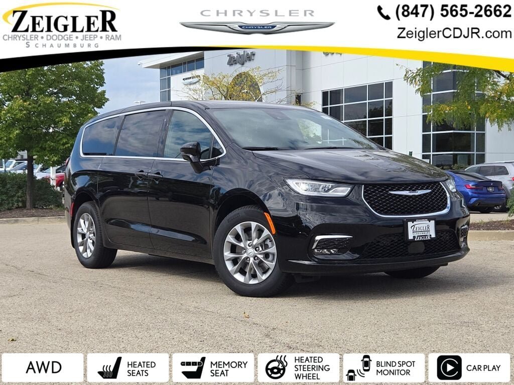 2026 Chrysler Pacifica Select AWD's photo