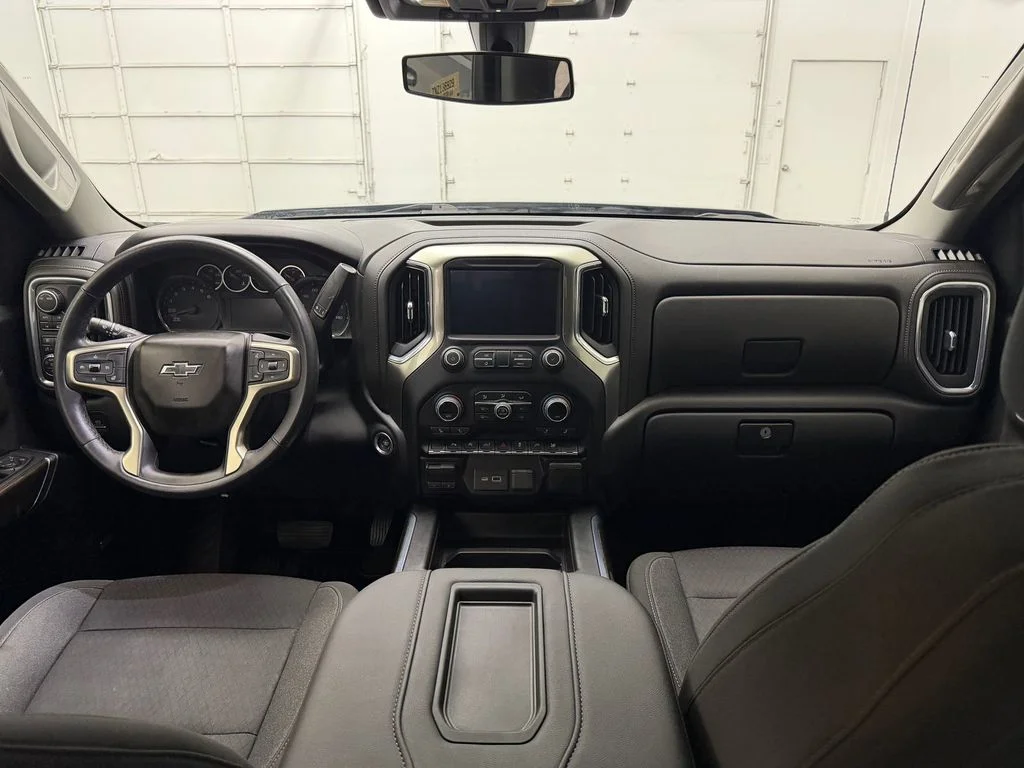 Used 2022 Shadow Gray Metallic Chevrolet RST image 14