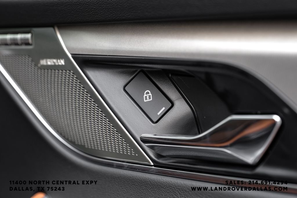 2026 Jaguar F-Pace R-Dynamic S - Photo 49