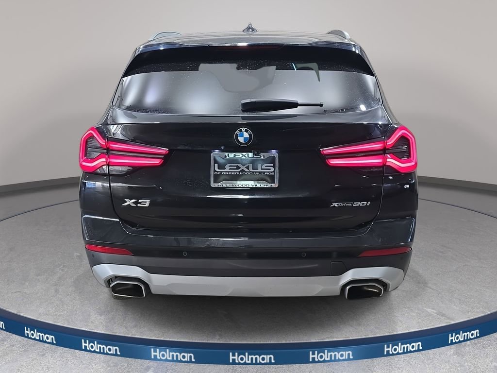 Used 2022 Black BMW xDrive30i image 7