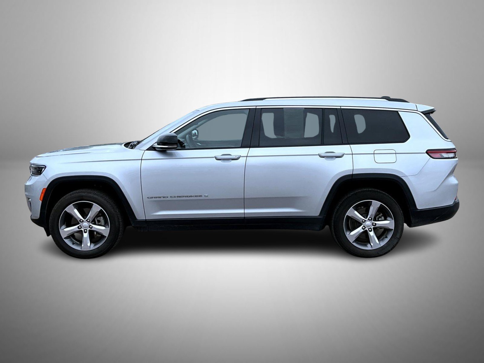 Used 2021 Silver Jeep Limited image 8