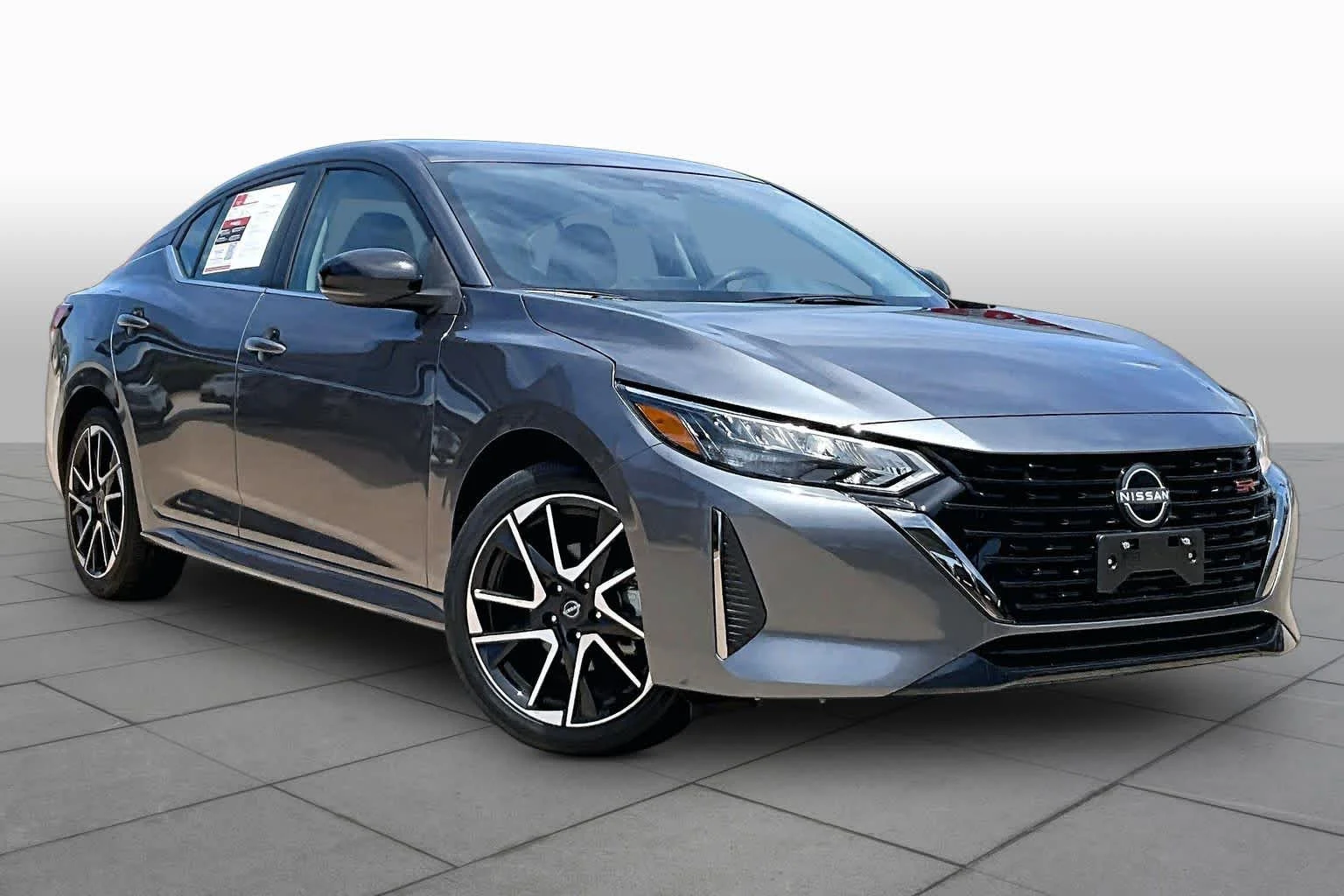 Used 2025 Gun Metallic Nissan SR image 3