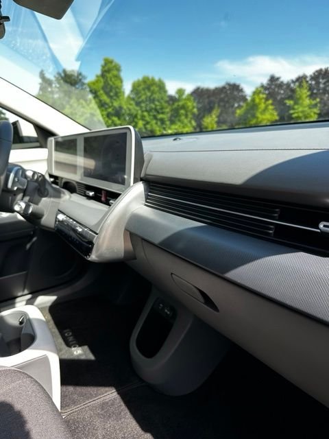 Used 2023 Cyber Gray Hyundai SE image 23