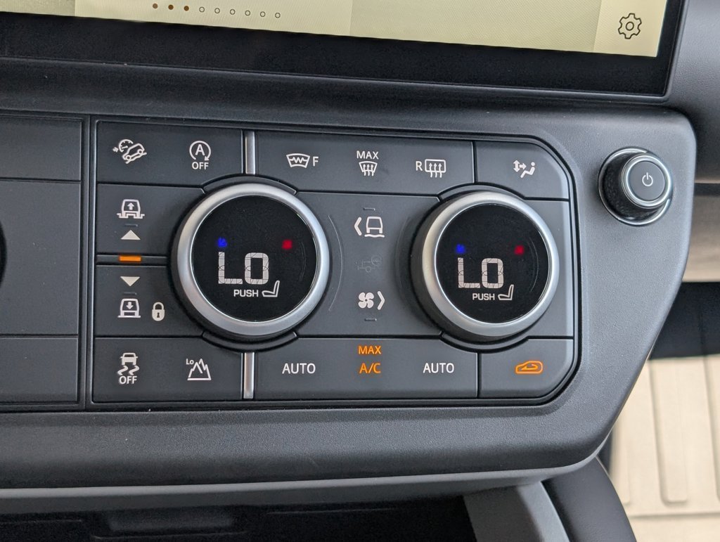 New 2026 Santorini Black LAND ROVER V8 image 19