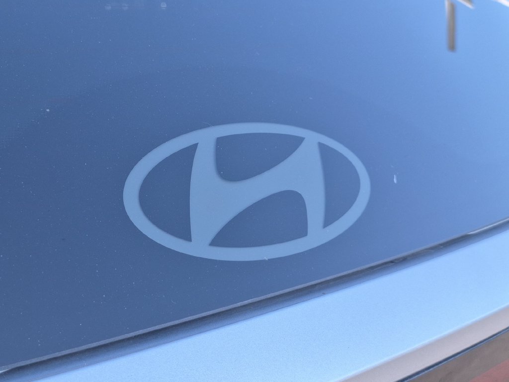 Used 2025 Silver Hyundai SEL image 10