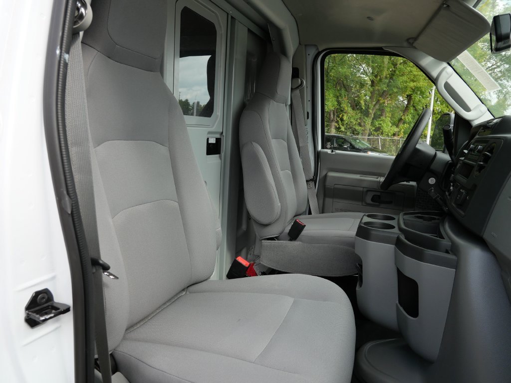 2026 Ford E-Series Cutaway Base - Photo 12