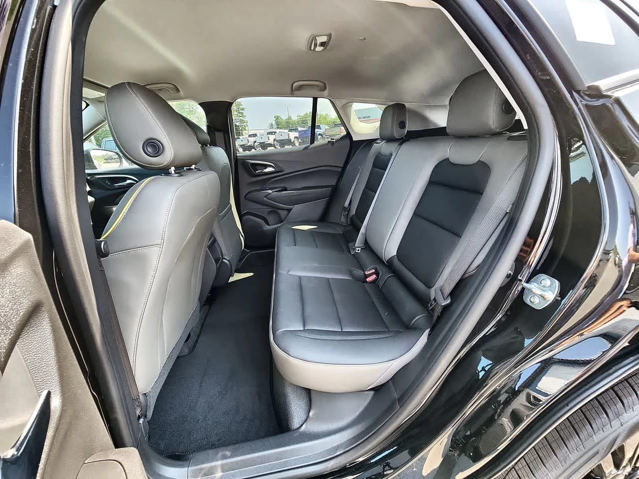 Used 2025 Mosaic Black Metallic Chevrolet ACTIV image 14