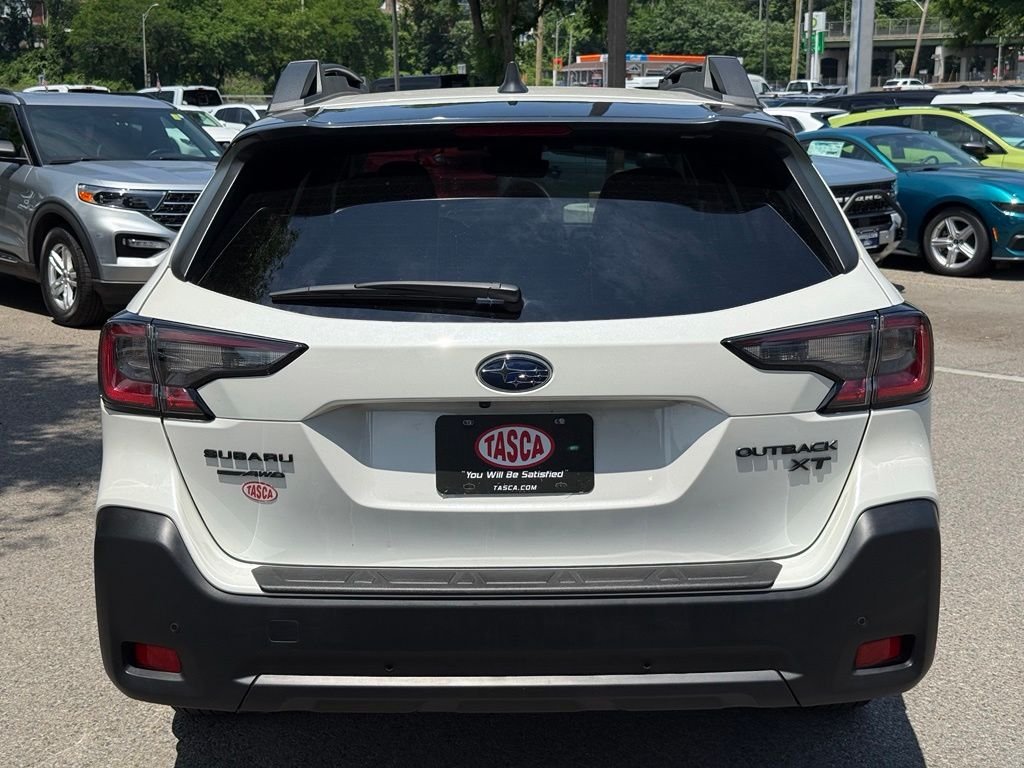 Used 2024 White Subaru Onyx Edition XT image 9