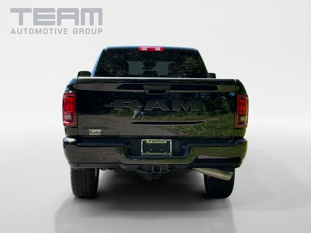 New 2026 Diamond Black Crystal Pearl-Coat Exterior Paint RAM Big Horn image 6
