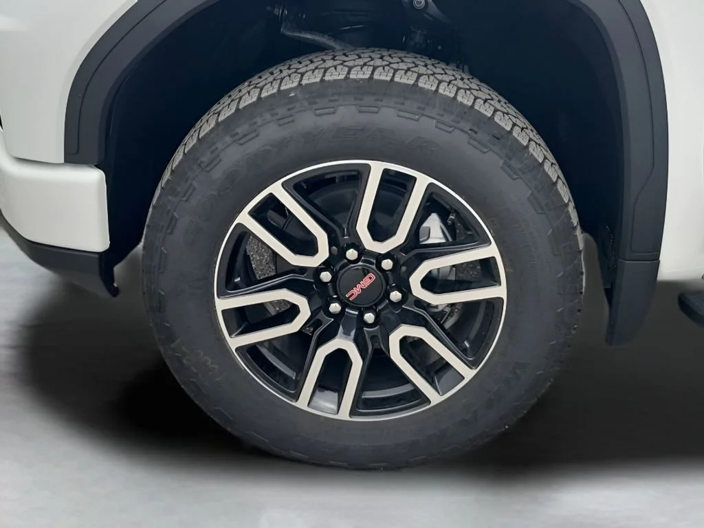 New 2026 Summit White GMC AT4 image 17