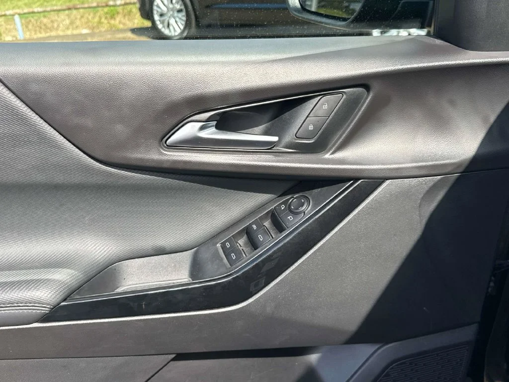 Used 2025 Black Chevrolet LT image 28