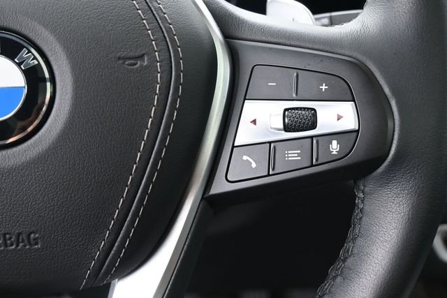 Used 2025 Gray BMW sDrive40i image 23