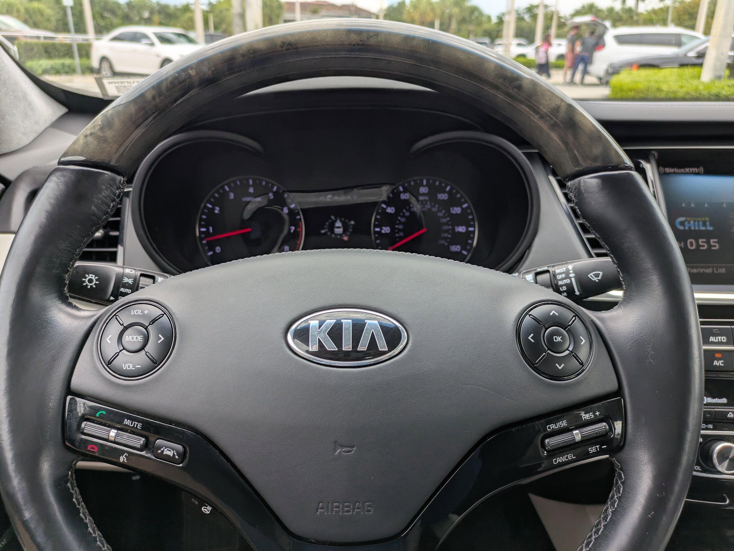 2015 Kia K900 Luxury - Photo 27