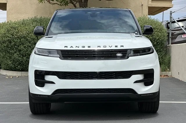 New 2026 Fuji White Land Rover SE image 8