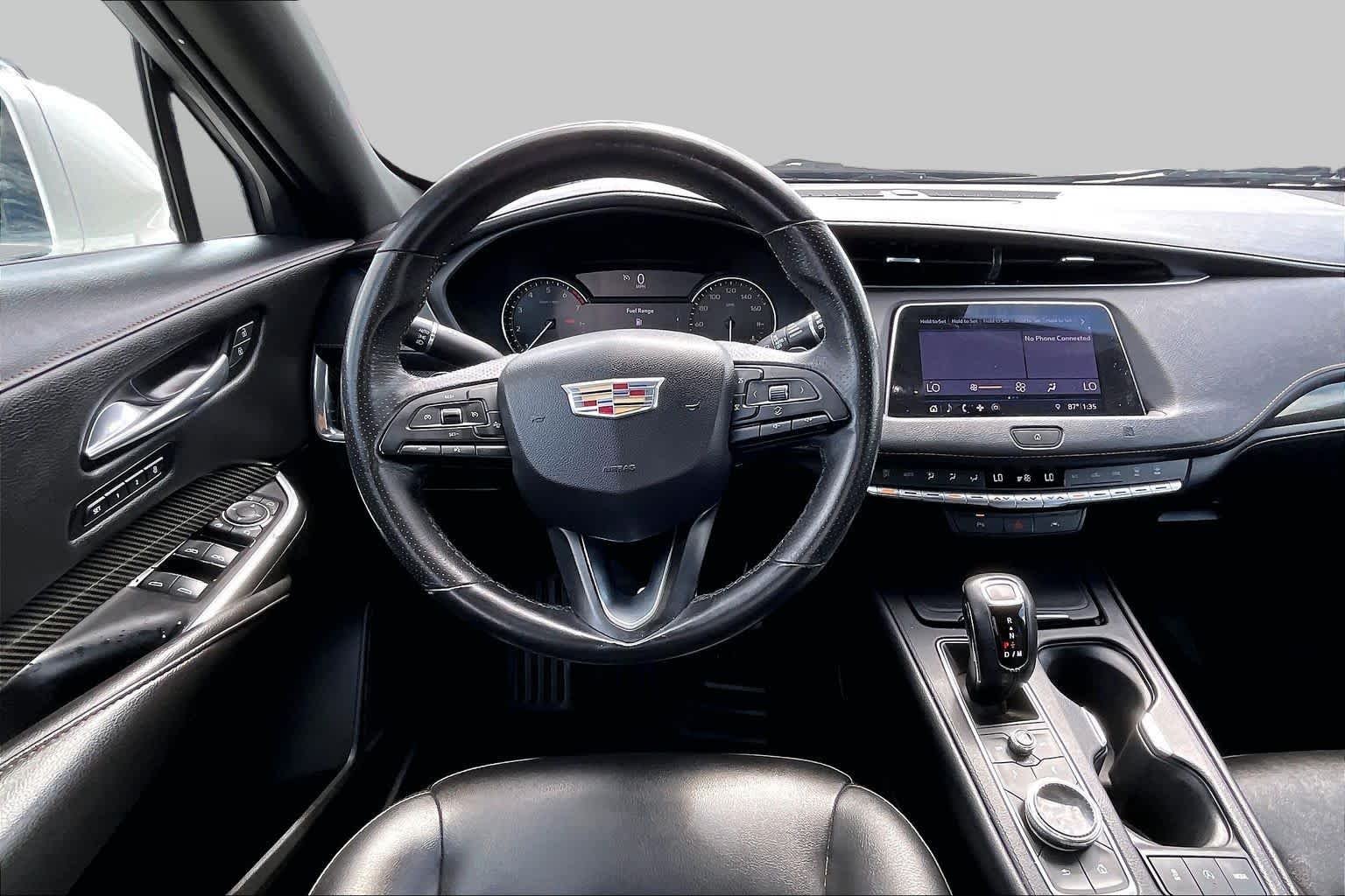 Used 2019 CRYSTAL WHITE TRICOAT Cadillac FWD Sport image 5