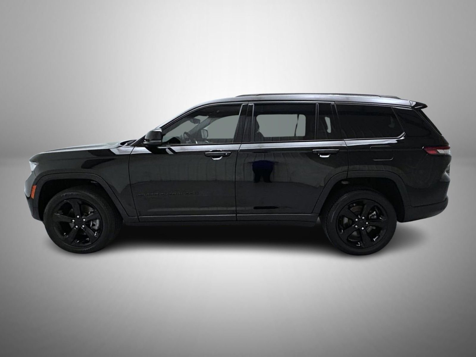 Used 2023 Black Jeep Altitude image 8