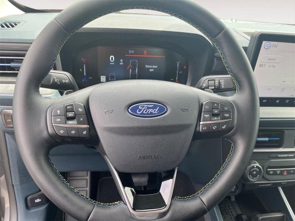 New 2025 Carbonized Gray Metallic Ford Lobo™ image 13
