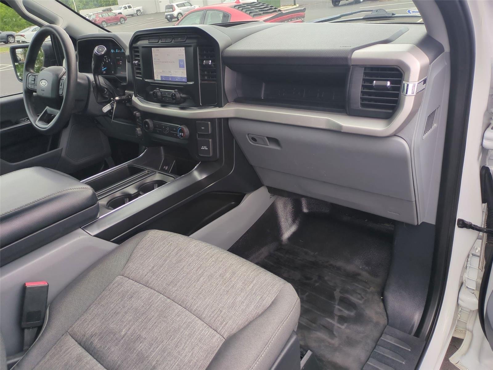 Used 2022 Oxford White Ford XL image 47