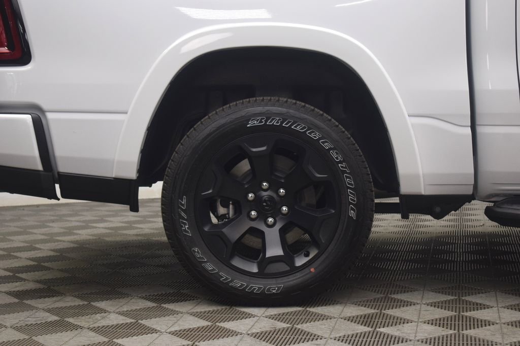 New 2026 Bright White Clearcoat RAM Big Horn/Lone Star image 9