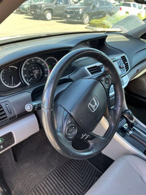 Used 2015 Modern Steel Metallic Honda EX-L image 15