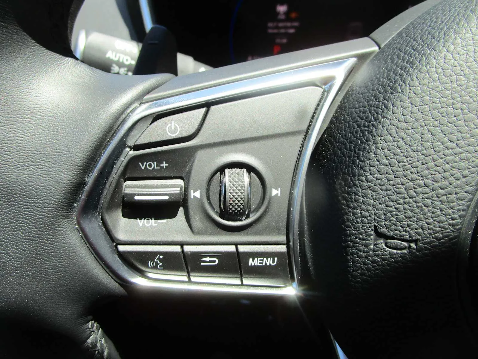 Certified Used 2026 Solar Silver Metallic Acura  image 32