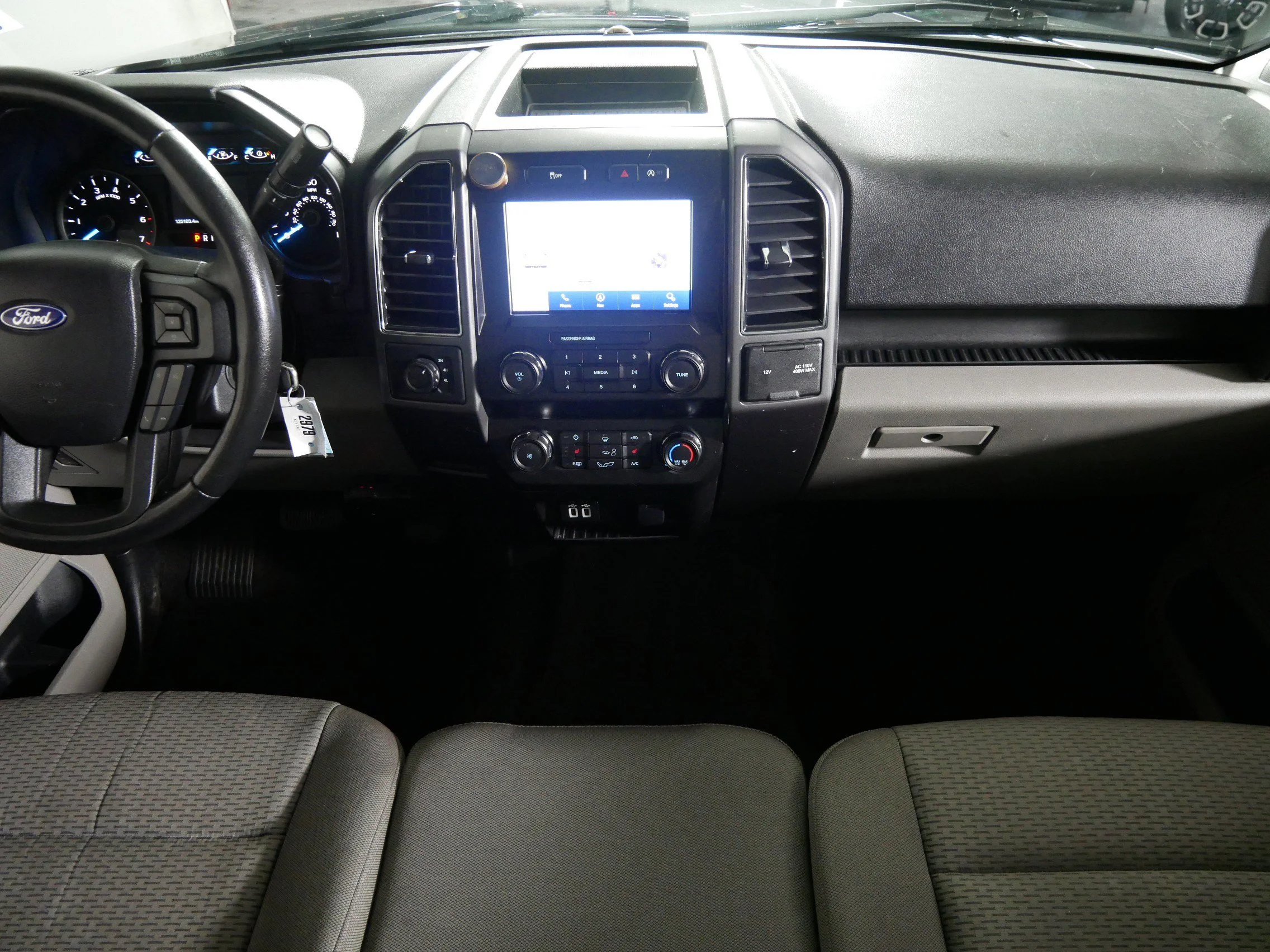 Used 2020 Agate Black Metallic Ford XLT image 10