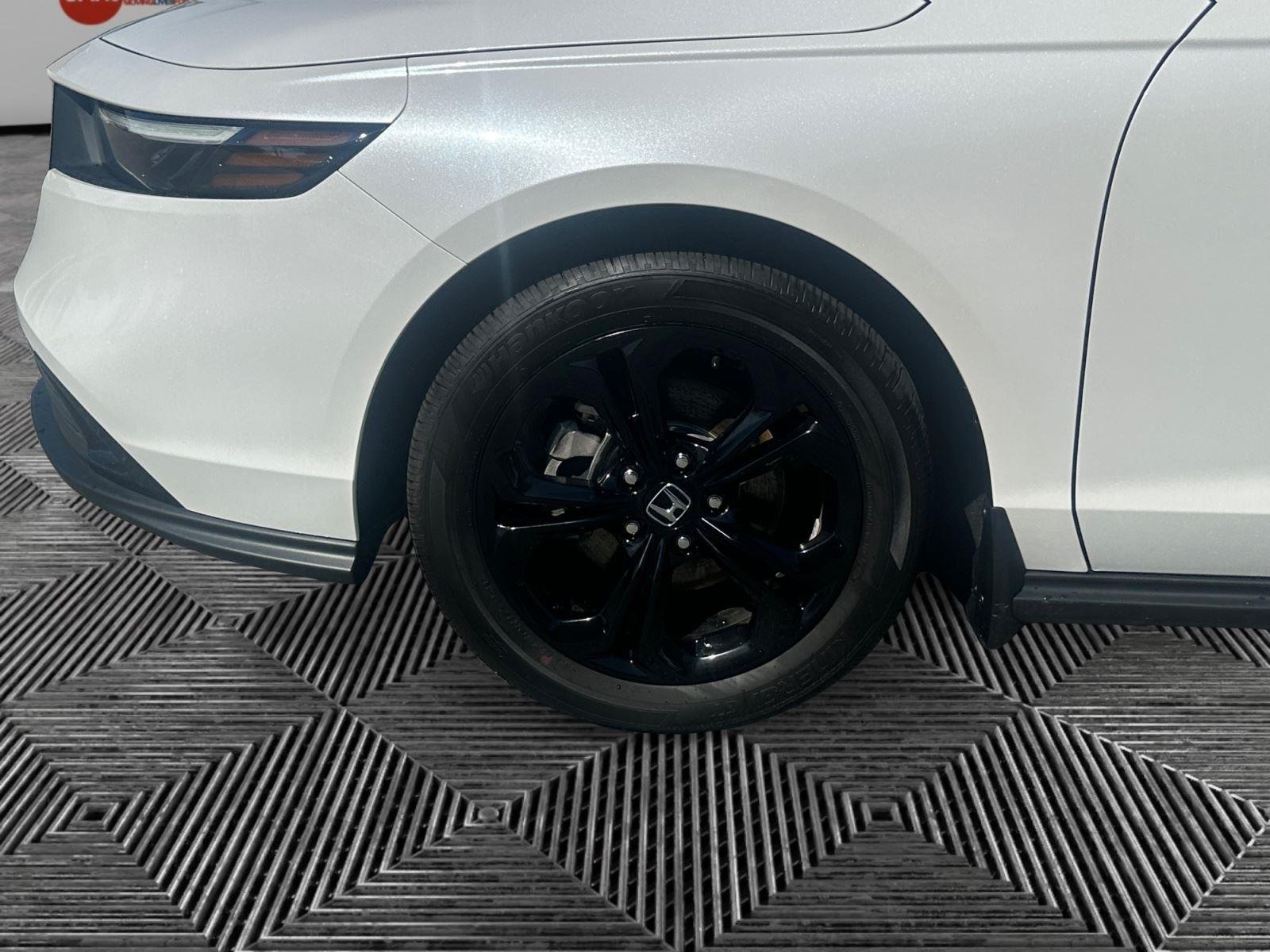 Used 2025 NH-883PX/PLATINUM Honda SE image 9