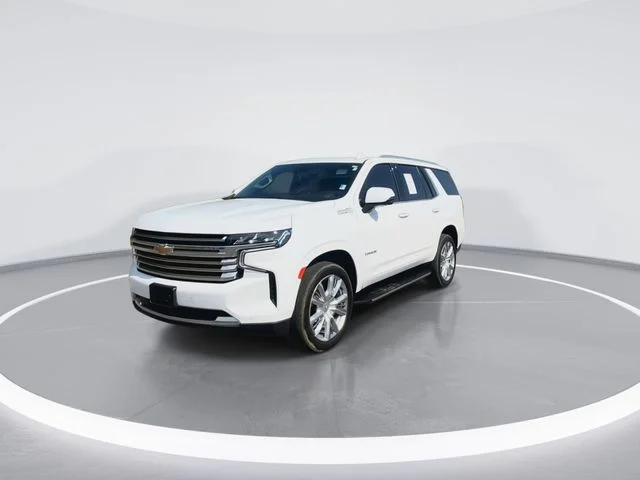 Used 2023 White Chevrolet High Country image 5