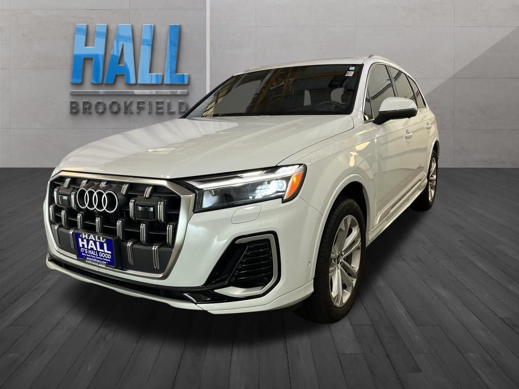2025 Audi Q7 45 Premium quattro Tiptronic's photo