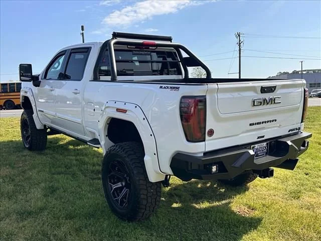 2026 GMC Sierra 2500HD AT4 - Photo 8