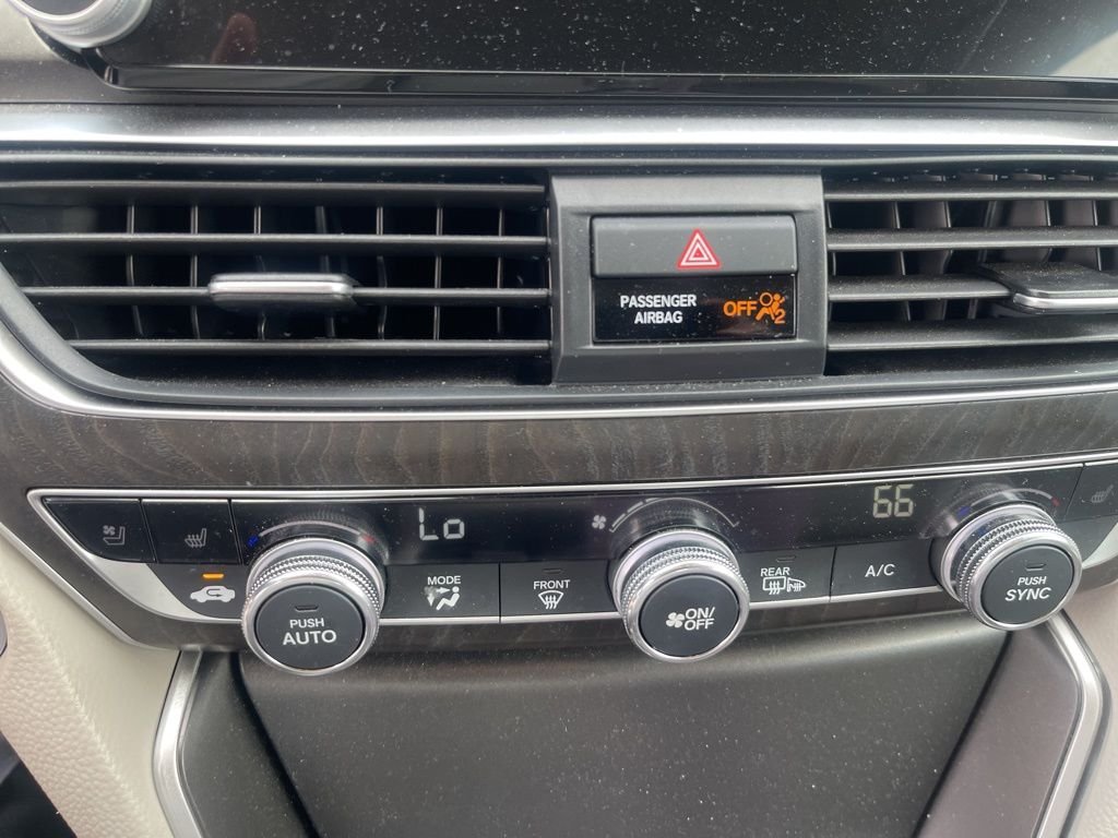 Used 2022  Honda Touring 2.0T image 27