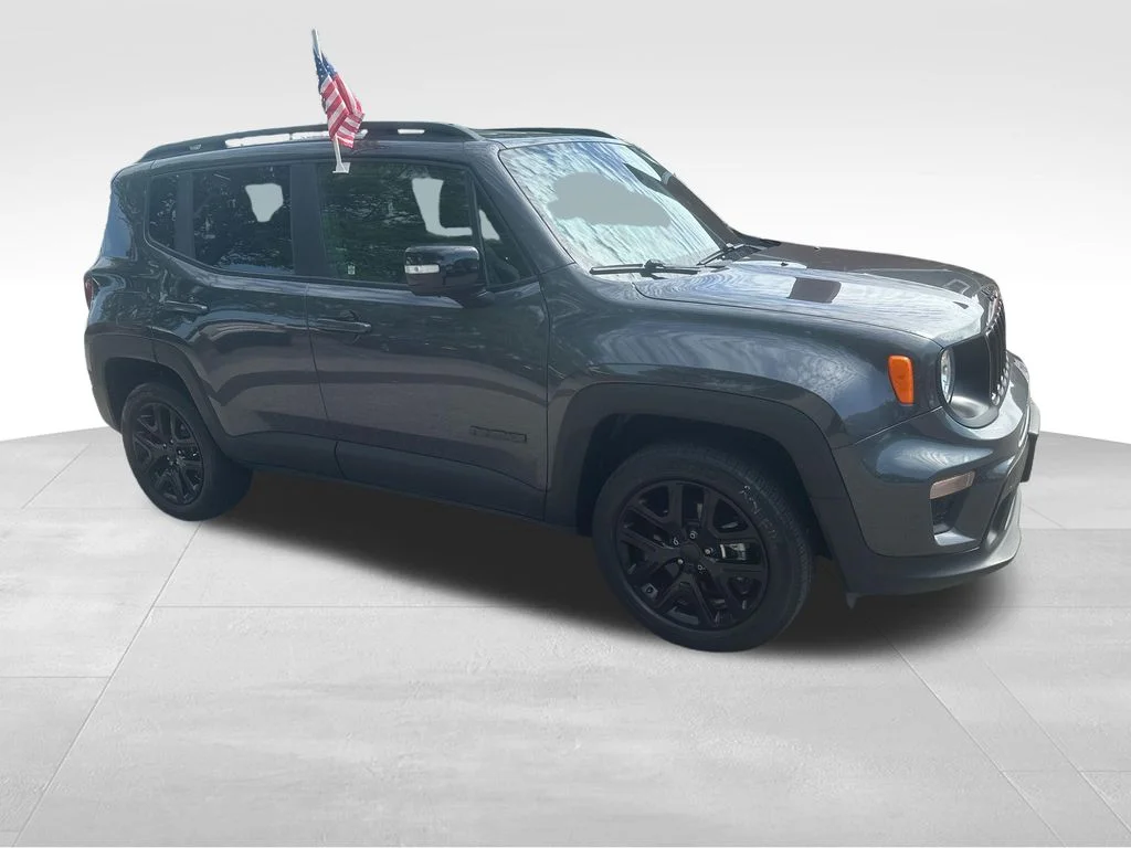 Used 2023 Gray Jeep Altitude image 27