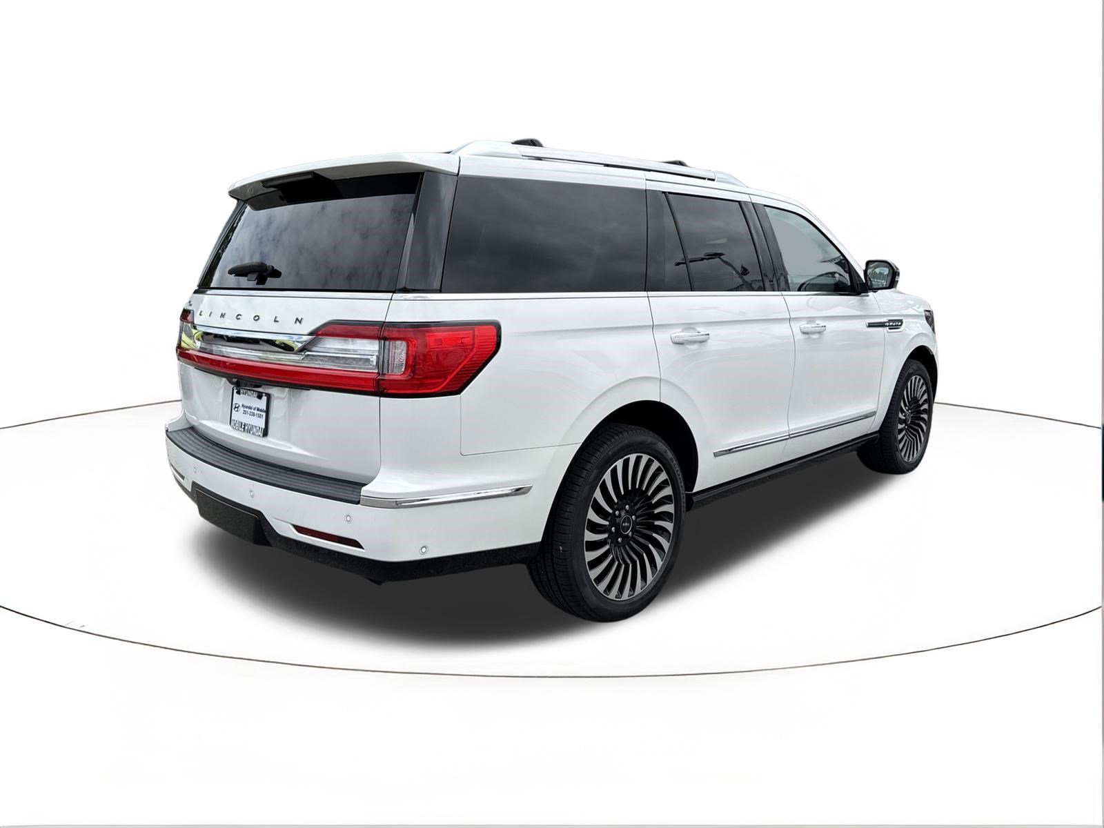 Used 2021 Pristine White Lincoln Black Label image 3