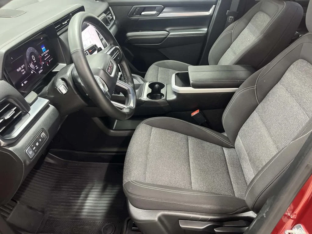 Used 2026 Volcanic Red Tintcoat GMC Elevation image 12