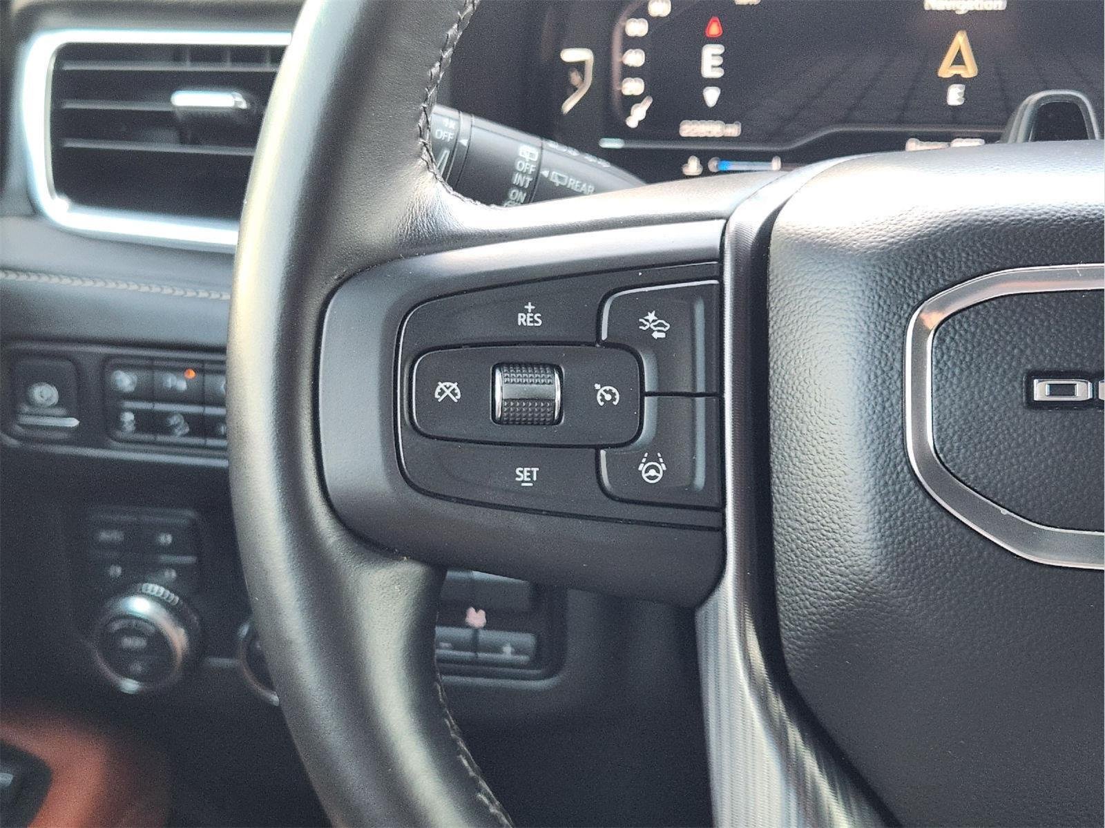 Used 2024 White Frost Tricoat GMC Denali Ultimate image 28