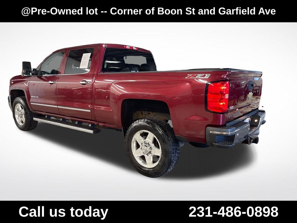 Used 2015 Red Chevrolet LTZ image 3