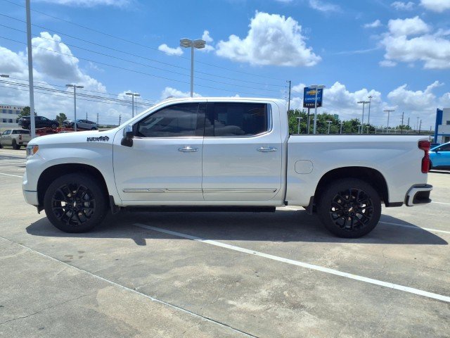 Certified Used 2024 Iridescent Pearl Tricoat Chevrolet High Country image 8