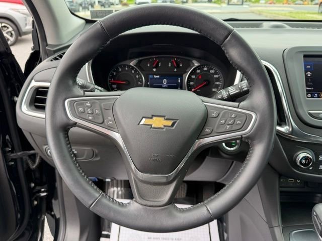 Used 2022 Mosaic Black Metallic Chevrolet LT image 24