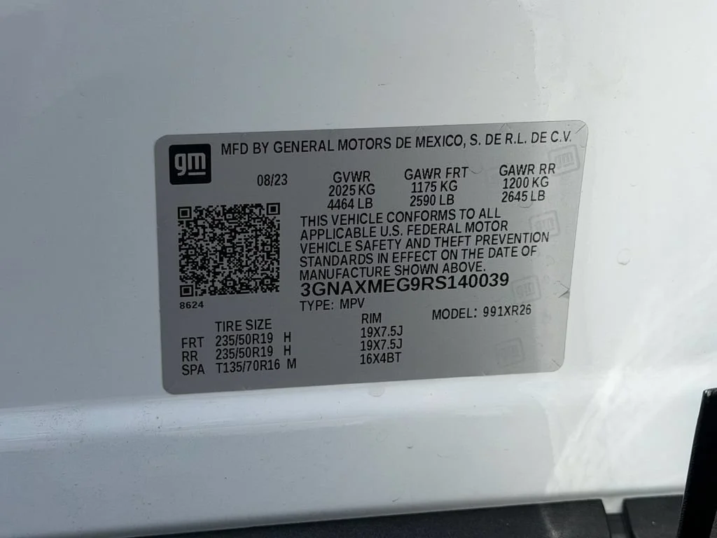 Used 2024 Summit White Chevrolet RS image 22