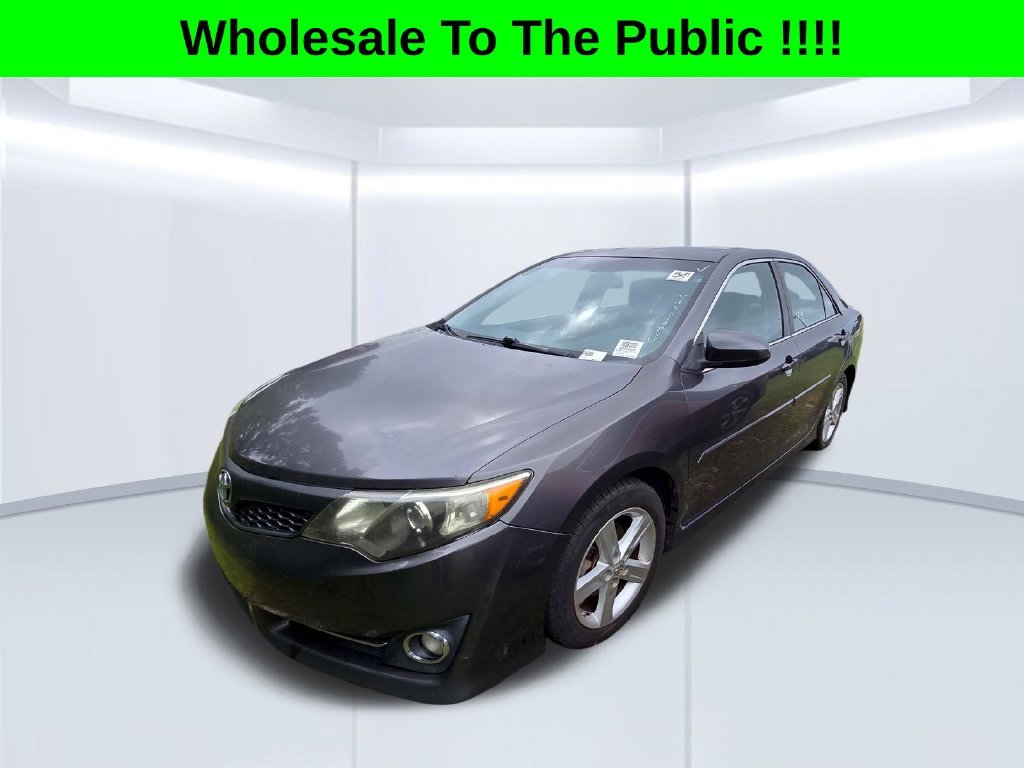 2014 Toyota Camry SE