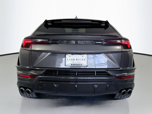 Used 2023 Gray Lamborghini Performante image 6