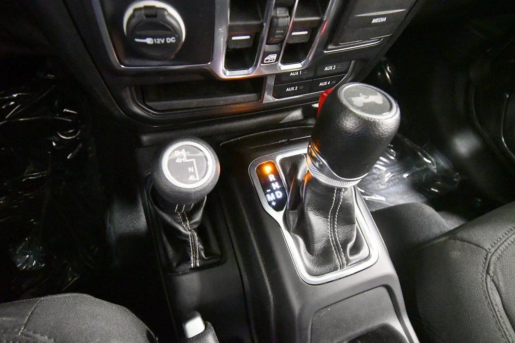 2022 Jeep Wrangler Unlimited Sahara - Photo 26